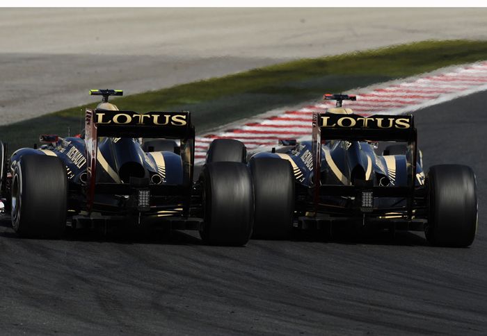 Η εντυπωσιακή αντεπίθεση της Lotus, δεν έχει περάσει απαρατήρητη από τις κυρίαρχες ομάδες της F1. Η εντυπωσιακή αντεπίθεση της Lotus, δεν έχει περάσει απαρατήρητη από τις κυρίαρχες ομάδες της F1.
